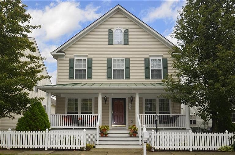 1st image of 7257 Mariemont Cres