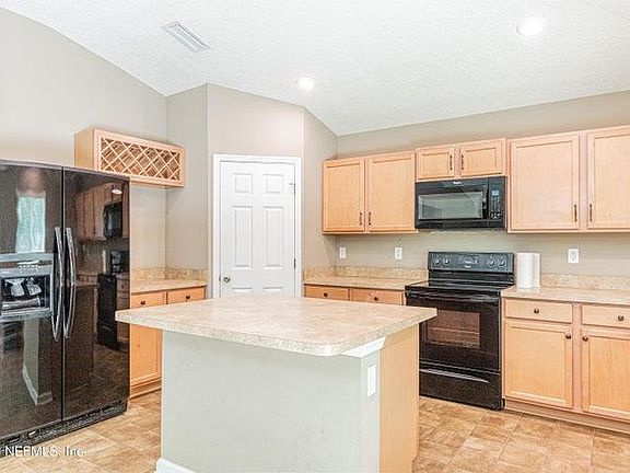 5th image of 3016 Golden Pond Blvd