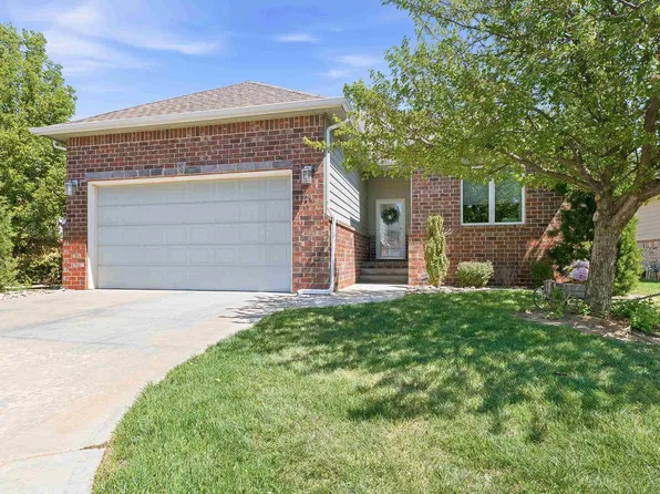 4524 N Barton Creek Ct, Wichita, KS 67226