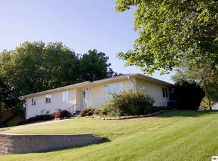 902 E 1st Ave, Oakland, NE 68045