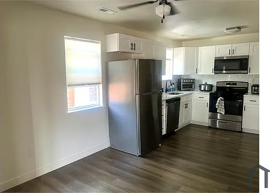 2875 Chase St — Photo 1