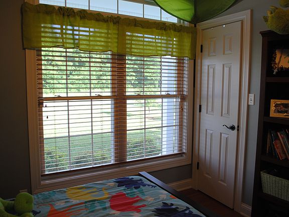 4th image of 149 Blakenrod Blvd