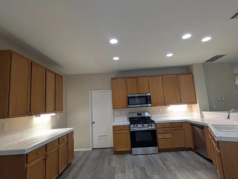 28623 Avalon Ave — Photo 30