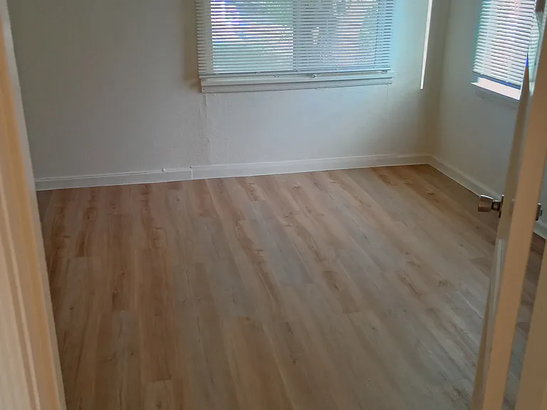 52 W 100 S #10 — Photo 7