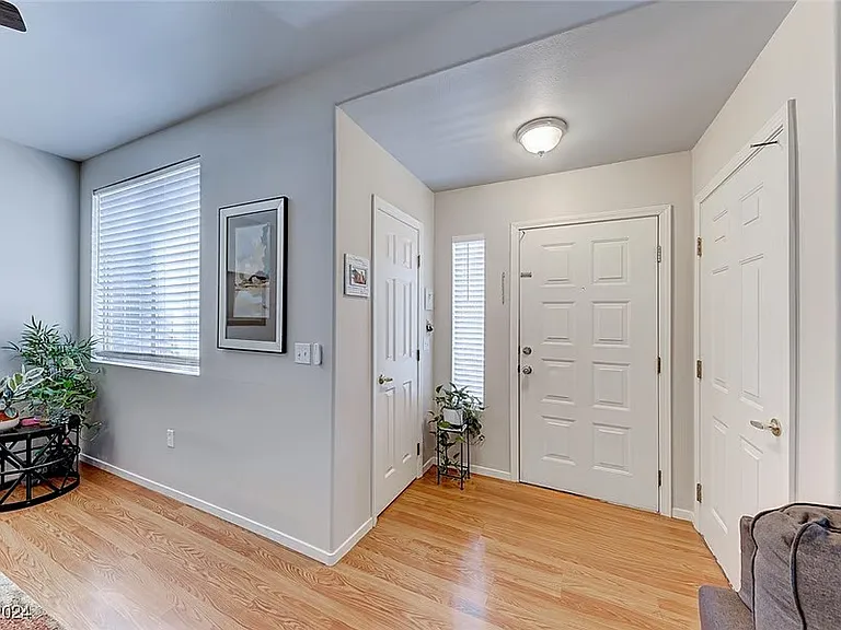 1830 N Buffalo Dr #2117 — Photo 5