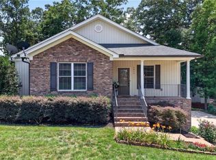 1411 Emerywood Dr, High Point, NC 27262