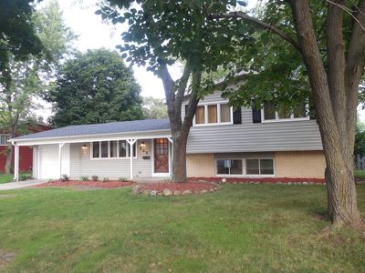 965 Sheffield Dr, Crystal Lake, IL, 60014