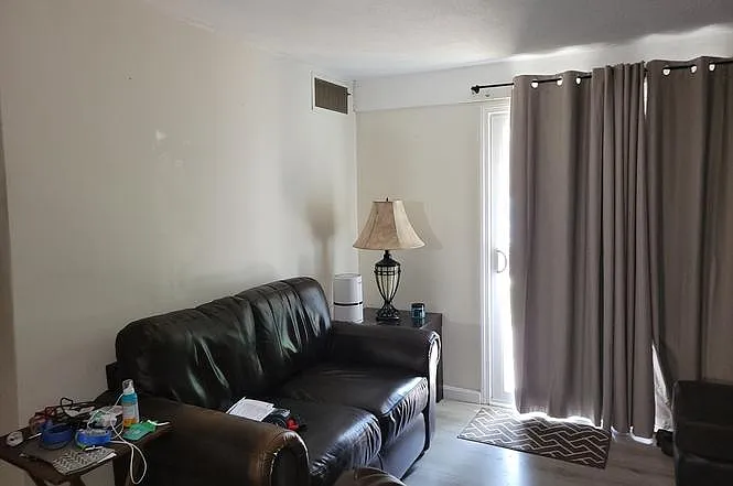 4 Post Oak Ln #15 — Photo 2