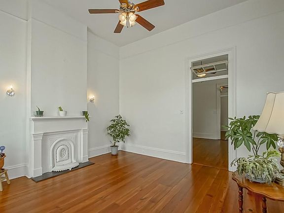 3rd image of 2413-15 Chippewa St
