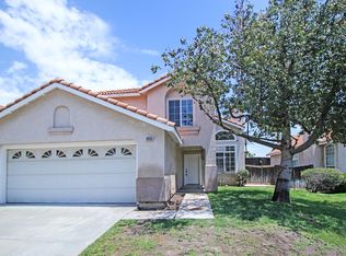 8055 Monaco St, Fontana, CA 92336