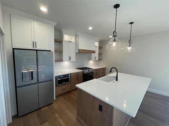 4th image of 3102 Ashley Dr