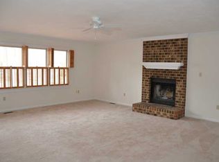 604 Saber Dr, Chesapeake, VA 23322