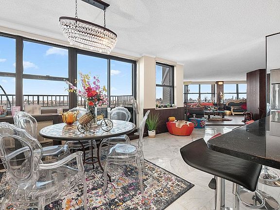 5th image of 7000 Kennedy Blvd W APT 44C