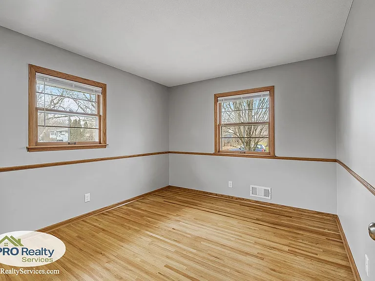 4725 Valley Rd — Photo 10