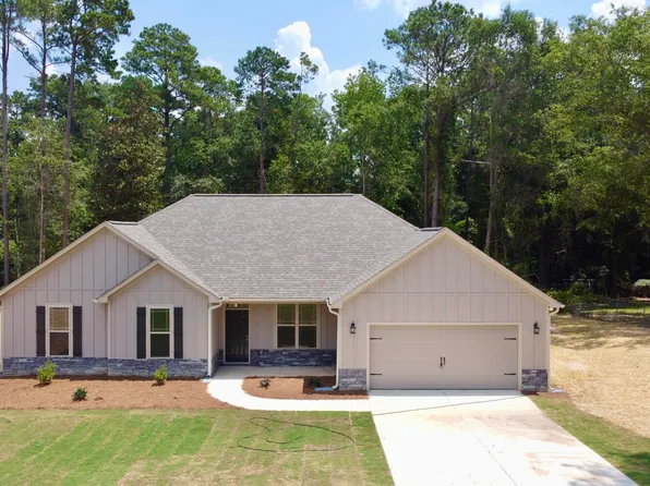 144 Country World Dr, Macon, GA 31211
