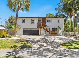 1875 Oregon Ave NE, Saint Petersburg, FL 33703