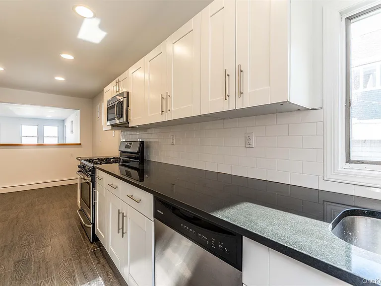 35 Tennesse Ave — Photo 11