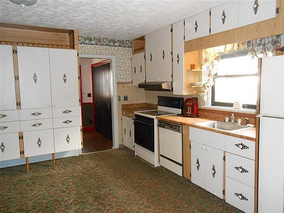 5th image of 1859 Fieldstone Dr
