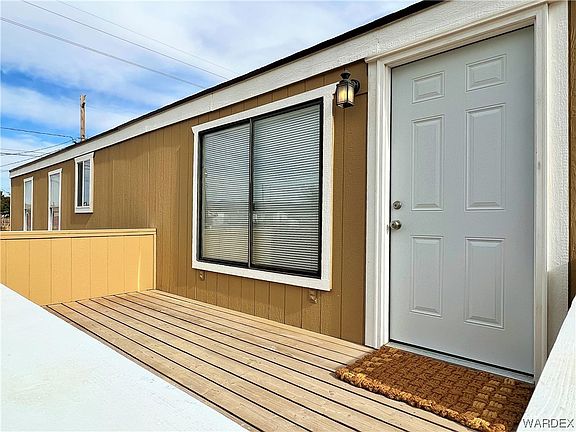 4th image of 2455 E John L Avenue
