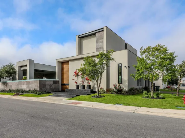 3013 George Martin Dr, Laredo, TX 78041