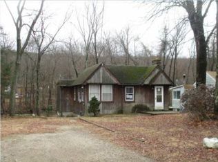 30 Landing Rd, Hewitt, NJ 07421