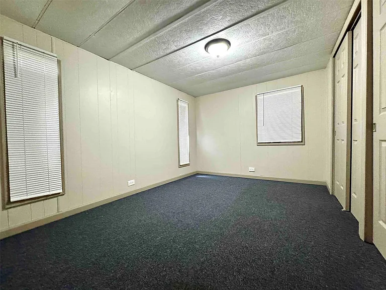 1718 W Dumble St #14 — Photo 6