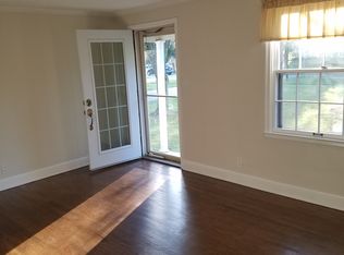 339 S Broad St, Canfield, OH 44406