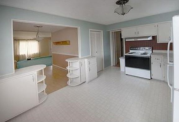4th image of 2331 Nelson Ave