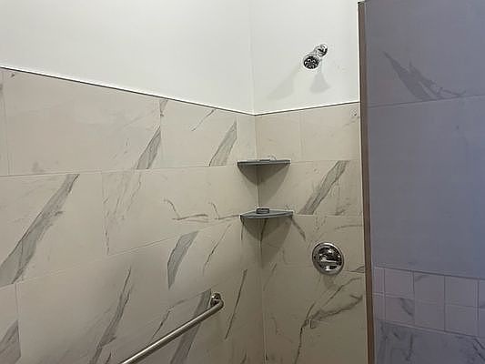 4th image of 21-59 41st St #2