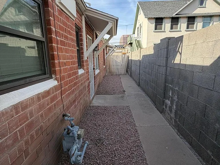 30 W Culver St #B — Photo 35