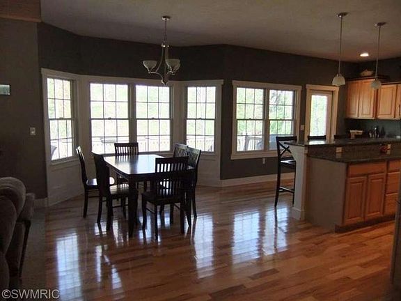 5th image of 4022 Stone Valley Ln