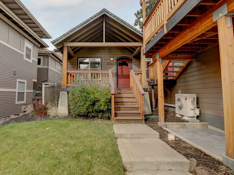 1020 NW Portland Ave
