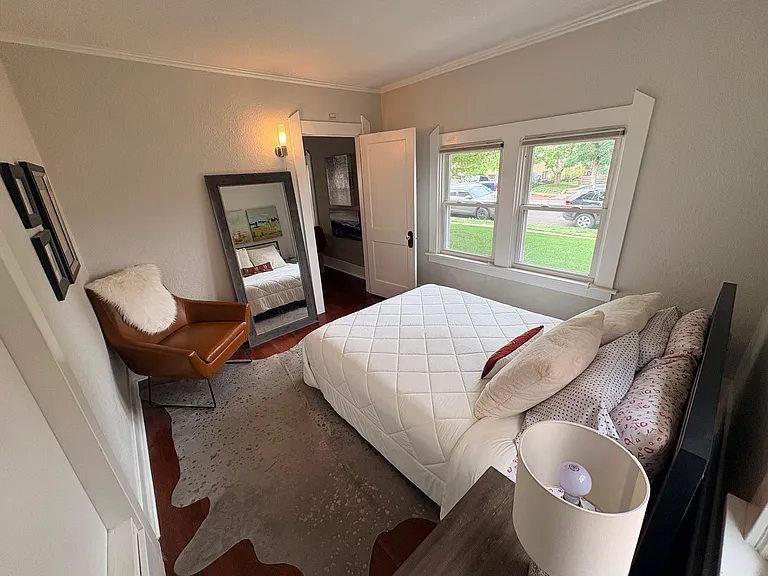 Bedroom #1