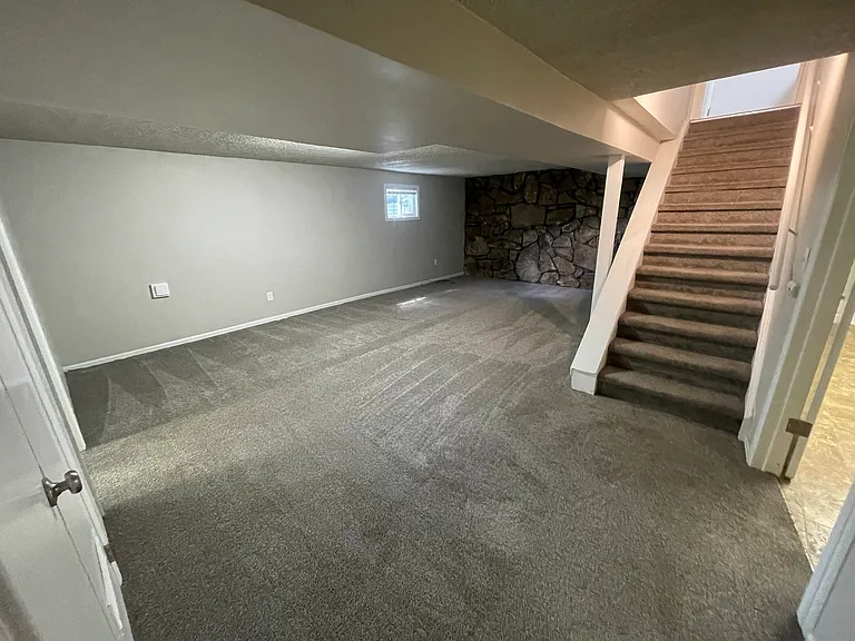 1539 Pratt St — Photo 15