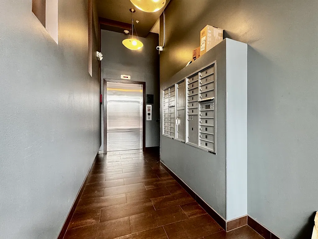 1 bed, 728 sqft, $2,800 — Photo 3