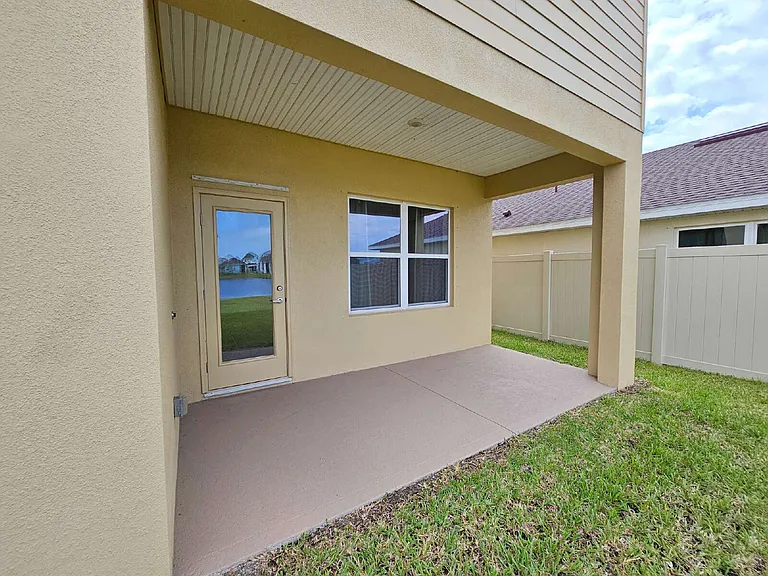1109 Canfield Cir SE — Photo 29