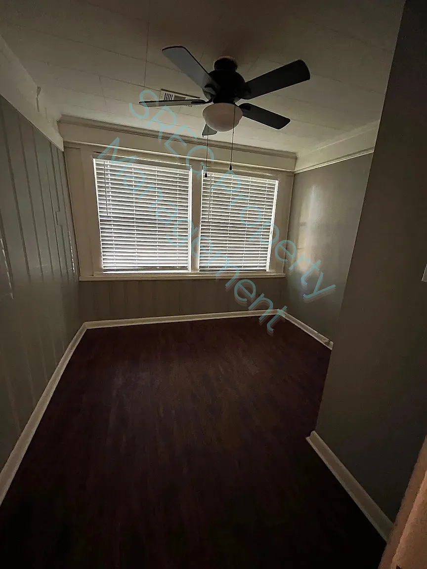 4 bed, 1612 sqft, $1,700 — Photo 2