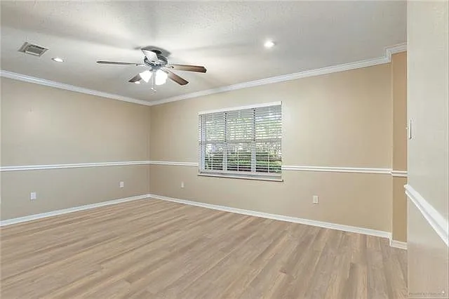 223 Robin Hood Dr — Photo 8