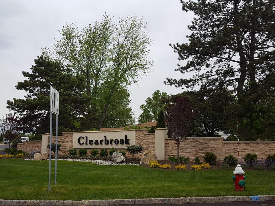 2nd image of 75A Chatham Dr
