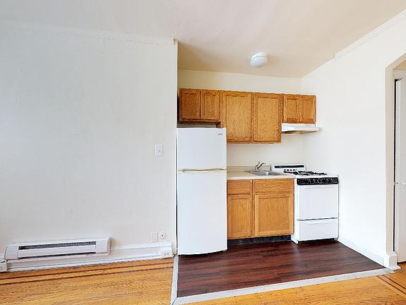 3rd image of 4045 Baltimore Ave #C4b8f1474