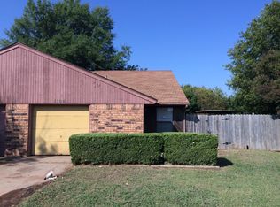 1304 Glen Oaks Ct, Norman, OK 73071