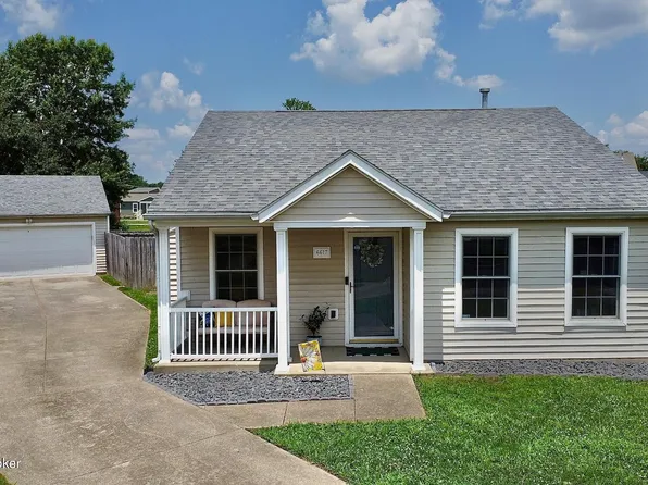 6617 Hunters Creek Blvd, Louisville, KY 40258