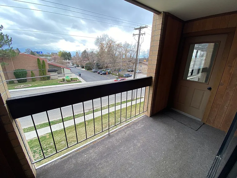 2244 N Canyon Rd #214 — Photo 4