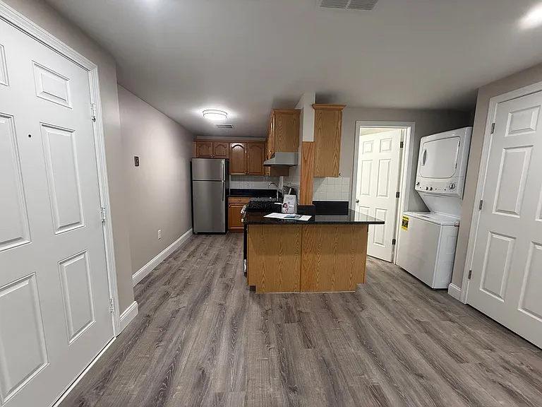 Pondsview Apartments — Photo 117