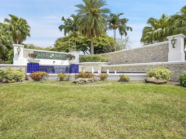 9425 S Belfort Circle #104, Tamarac, FL 33321