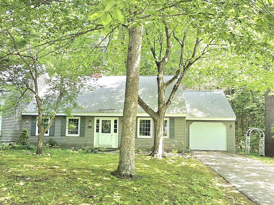 1st image of 12 Laurel Circle
