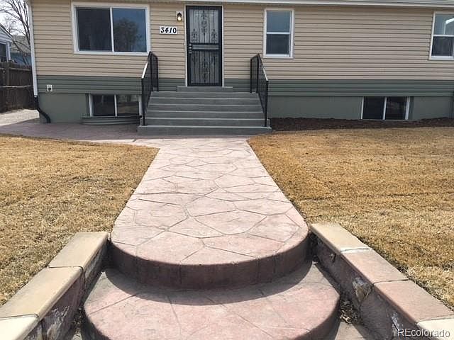 1st image of 3410 W Alaska Pl