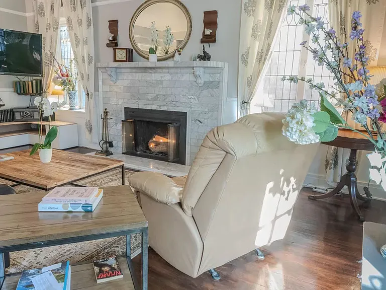 7626 N Greenview Ave #1 — Photo 5