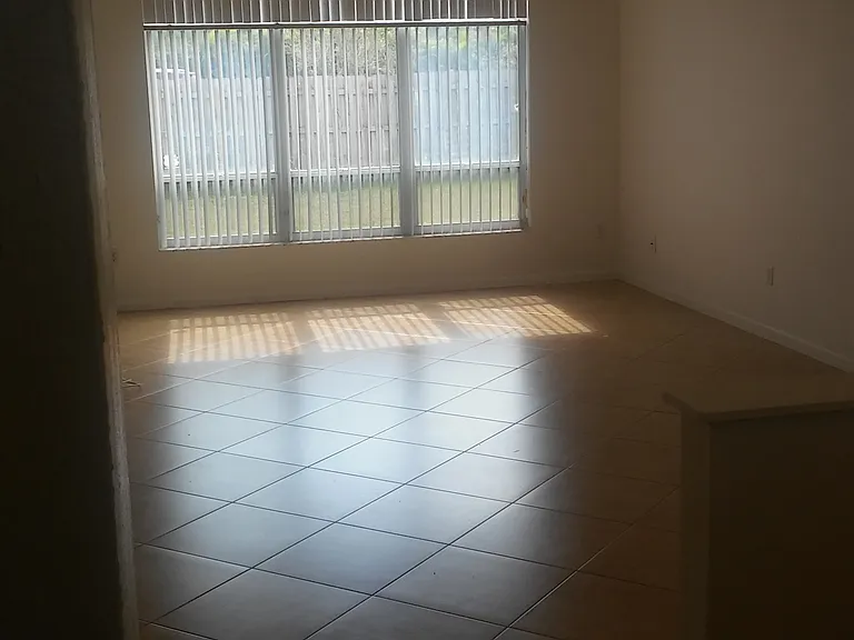 9636 Tavernier Dr — Photo 11