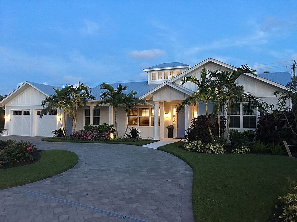 1st image of 386 S Golf Dr